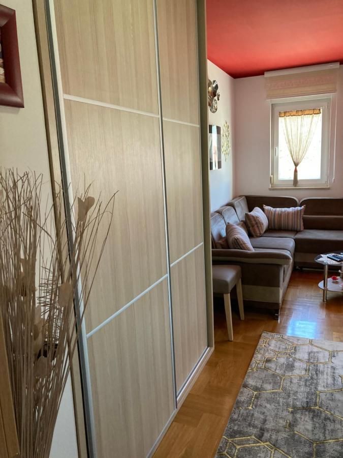 Apartment Capriati With Parking Garage Умаг Екстер'єр фото