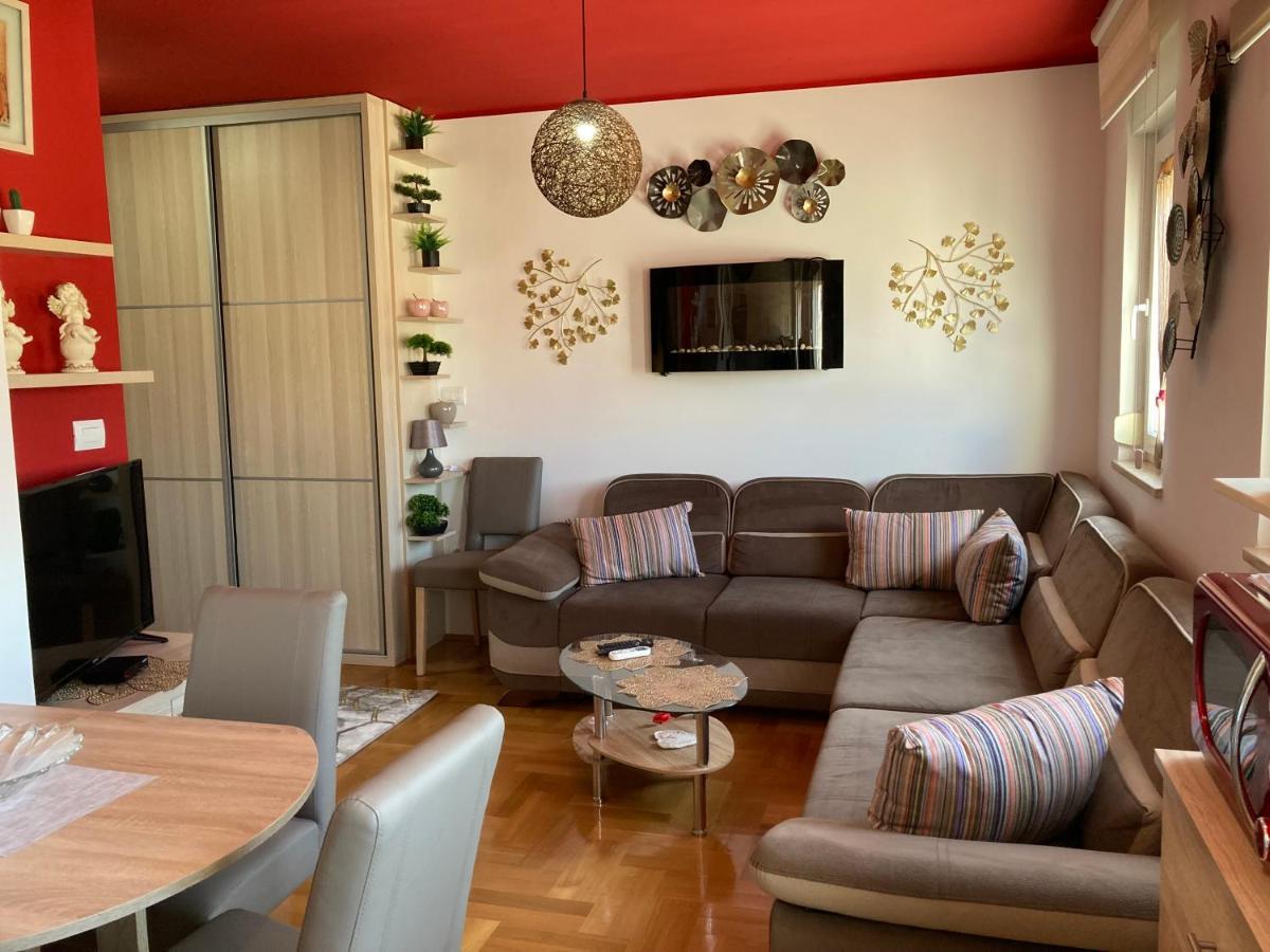 Apartment Capriati With Parking Garage Умаг Екстер'єр фото