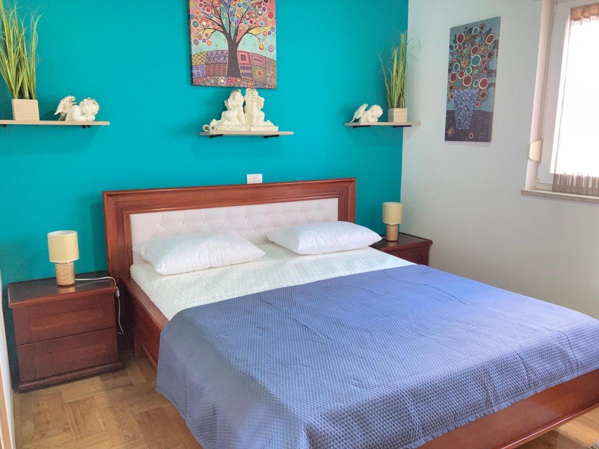 Apartment Capriati With Parking Garage Умаг Екстер'єр фото